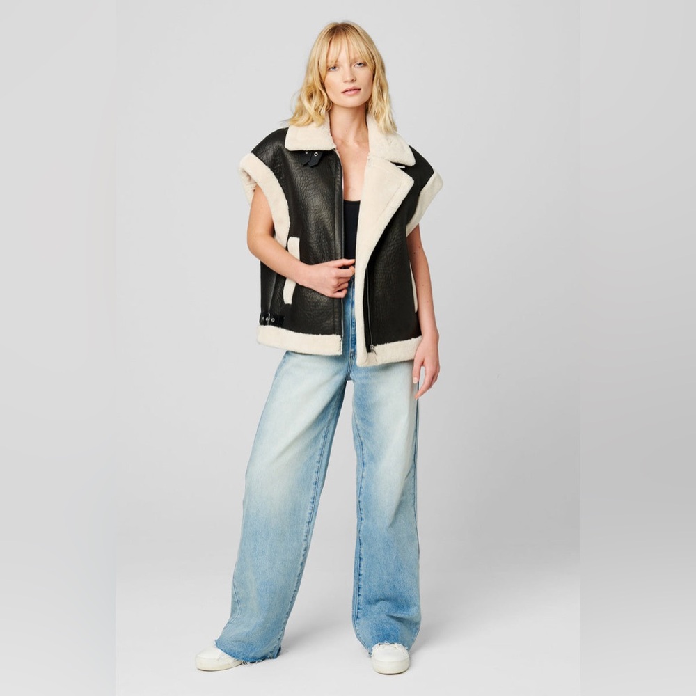 BLANKNYC Faux Leather Work It Sherpa Vest Black Womens size xs